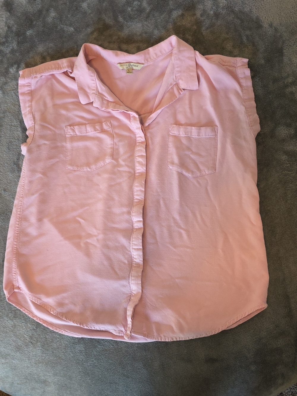 Jacks Girlfriend Soft Pink Sleeveless Button-Front Women's Top